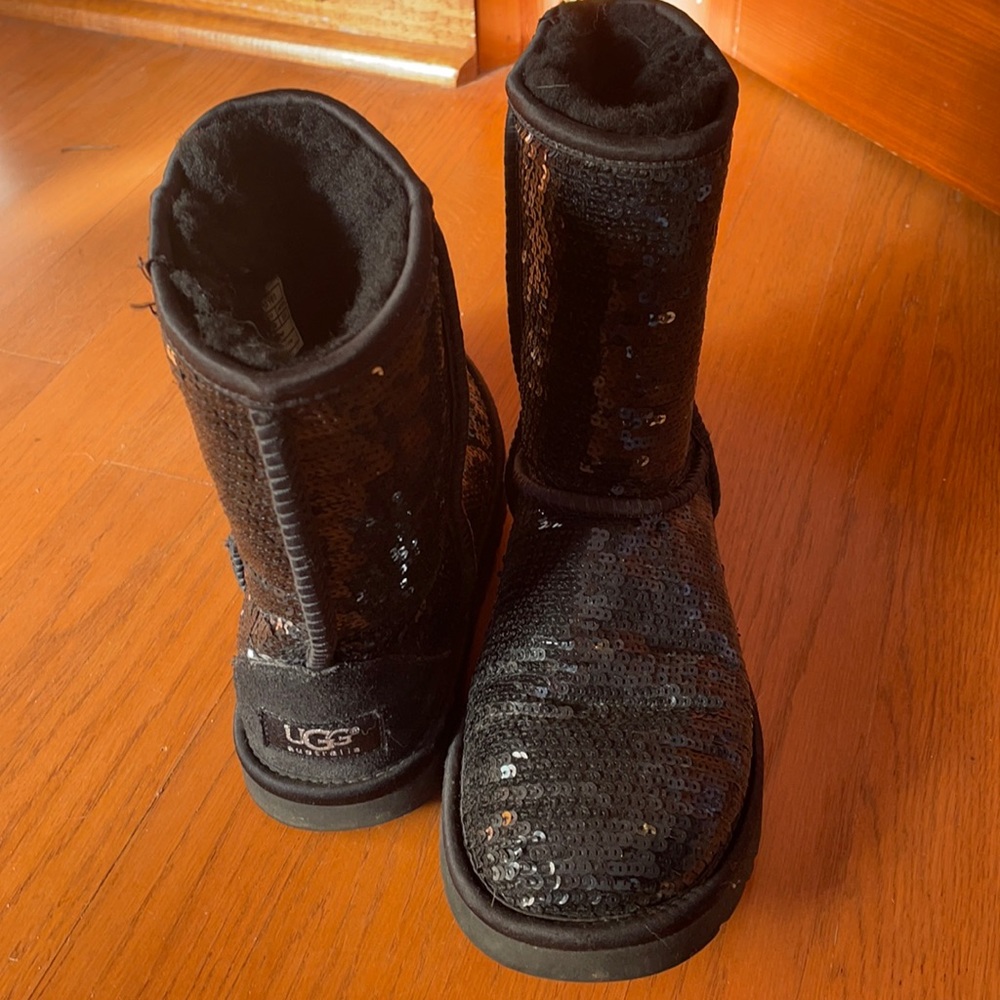 Black Sequin Uggs - barely worn